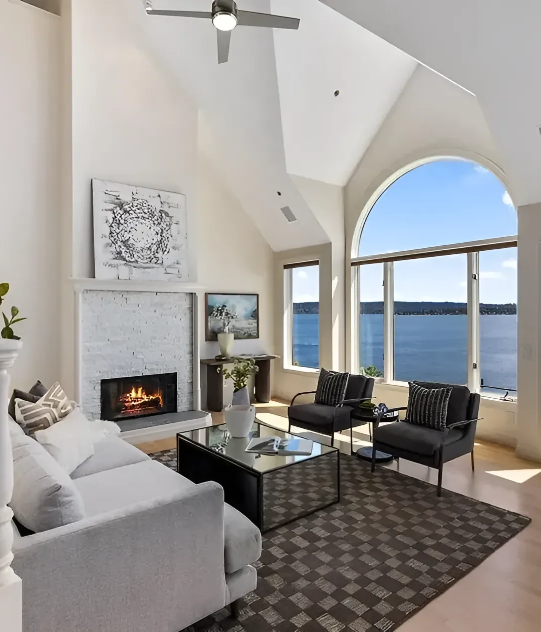 Luxury home finish detail used for Qoterie custom homes